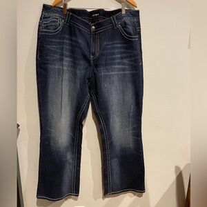 NWT Lane Bryant bootcut embroidered pocket detail Size 28
